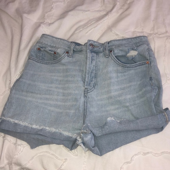 Jeans - Picture 1 of 3